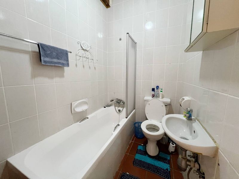 Warm & Inviting - Photo 5