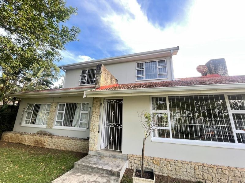 R8,500 | Bachelor Flatlet – Ideal for a Single Professional - Photo 1