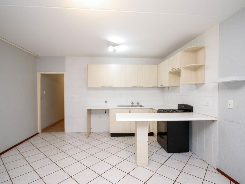 1 bedroom Apartment in Morningside, Sandton - Photo 6