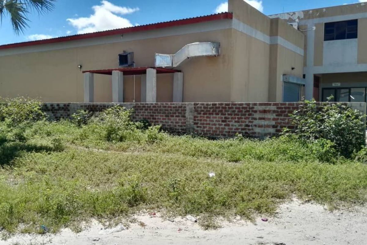 FOR SALE- WAREHOUSE IN OMUTHIYA, NAMIBIA - Photo 5