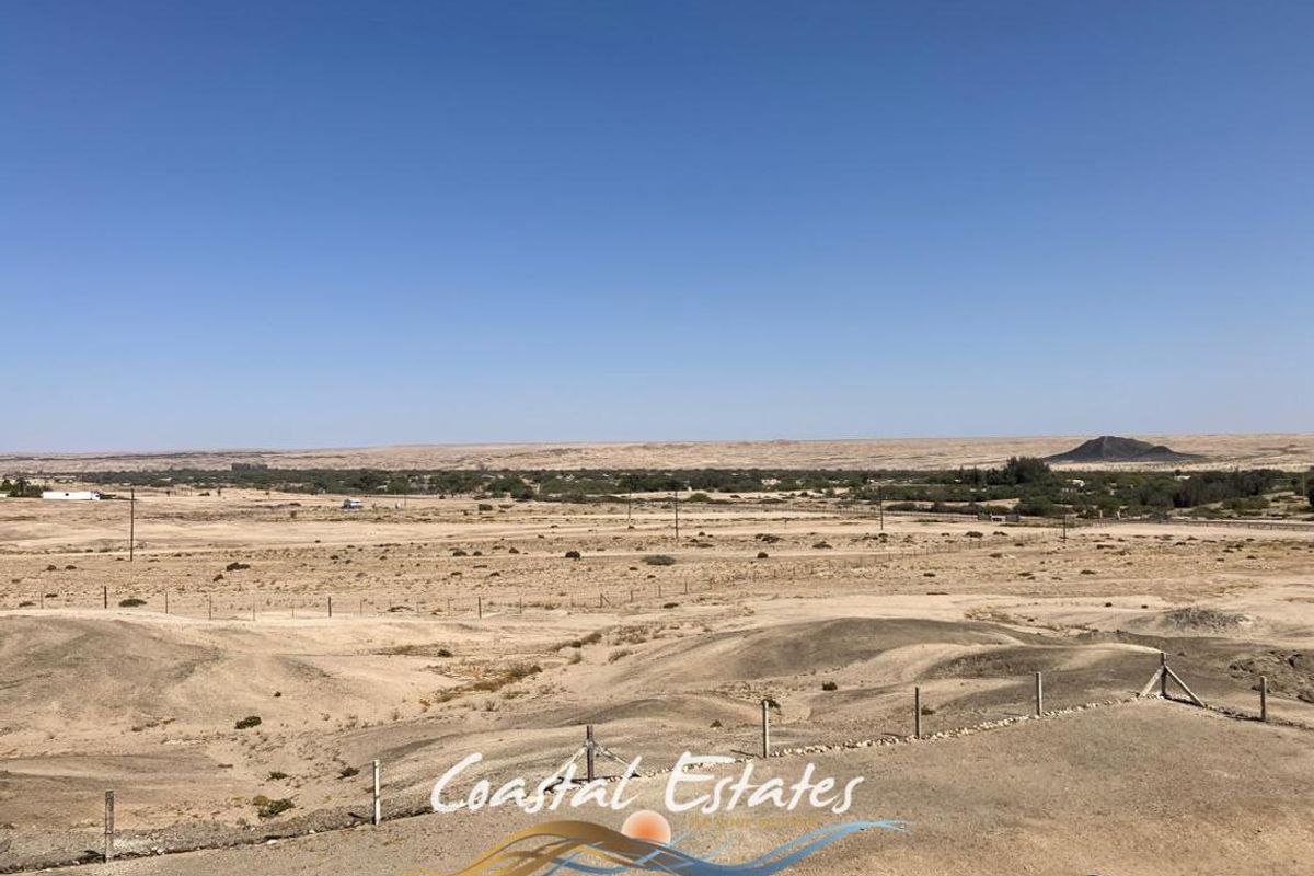 Idyllic 12-Hectare Smallholding with Stunning Views - Photo 2