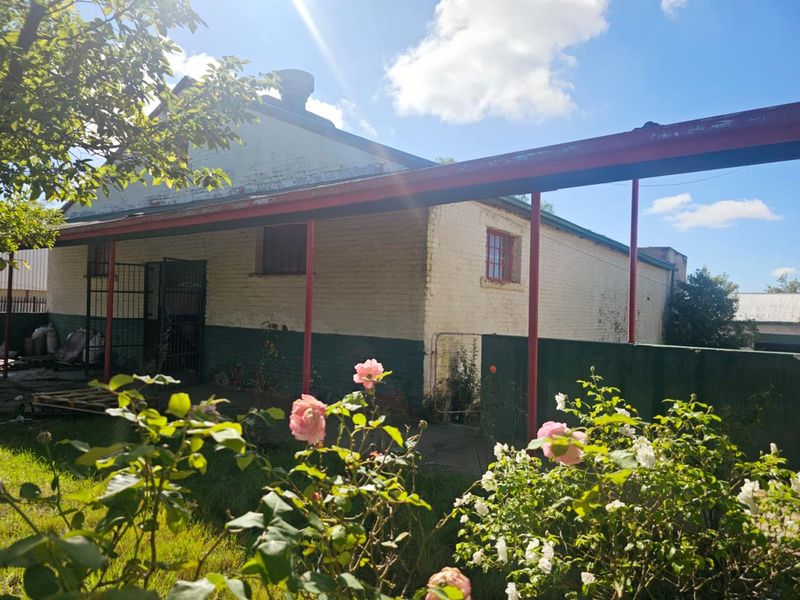 "Ideal Business Hub: Offices, Cold Rooms, Warehouses & More!" - Photo 2