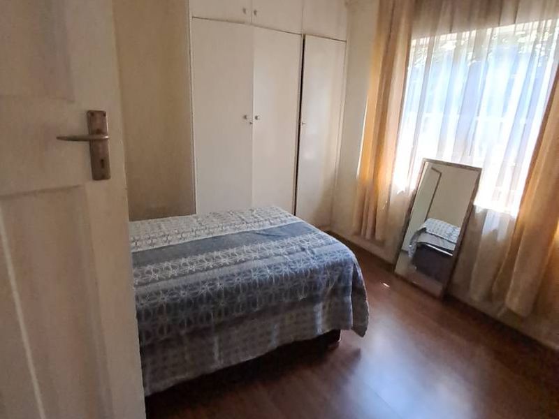 4 Bedroom home with cottage to generate extra income - Photo 2