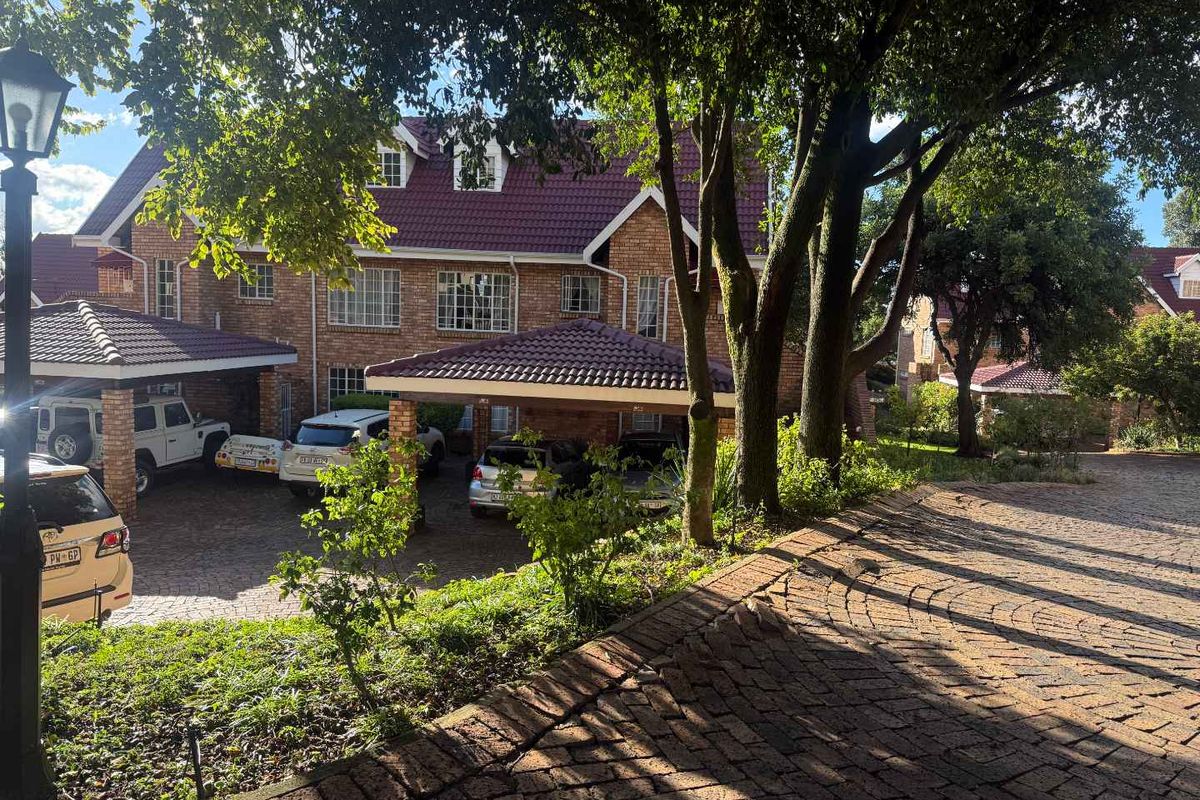 A Hidden Gem with Soul – Ground Floor Beauty - Photo 2