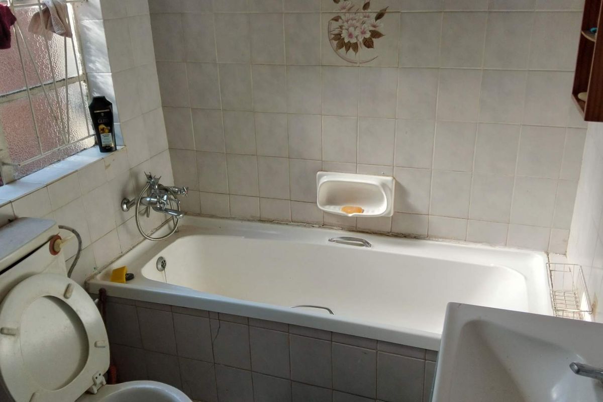 2 BEDROOM HOUSE PRICED TO SELL. - Photo 2