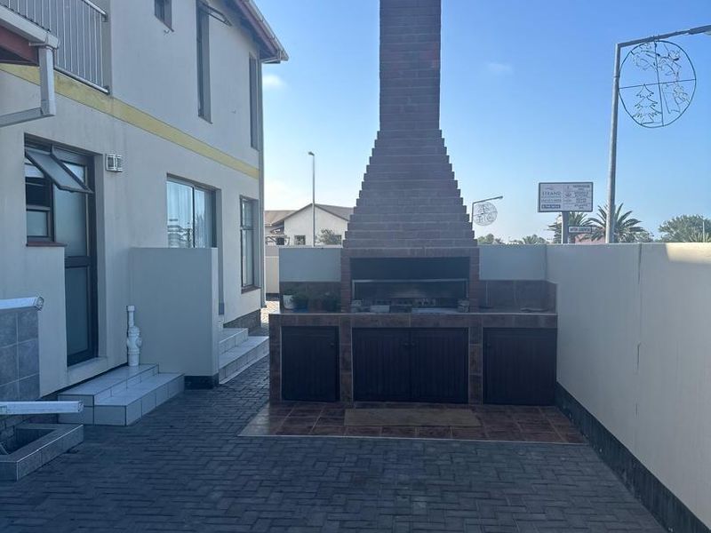 Beautiful Double Storey Townhouse for Sale- Swakopmund - Photo 6