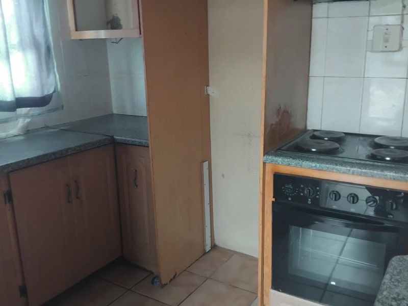 2 Bedroom House for Sale in Mabopane - Photo 5