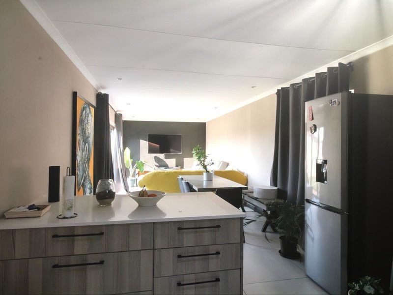 3 Bedroom house for sale in Clayville, Midrand Village Estate - Photo 5