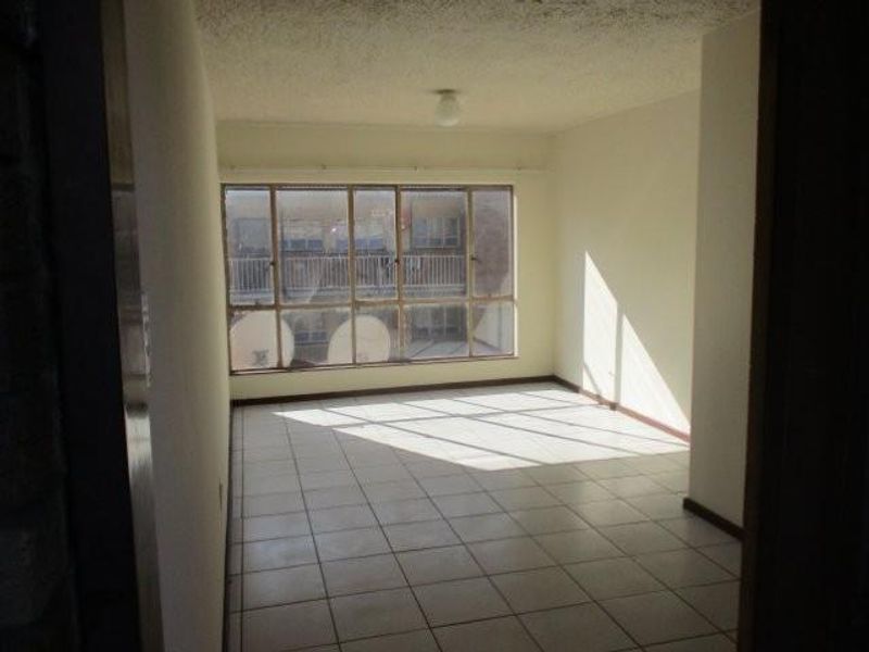 1 BEDROOM FLAT TO RENT IN PRETORIA WEST - Photo 4