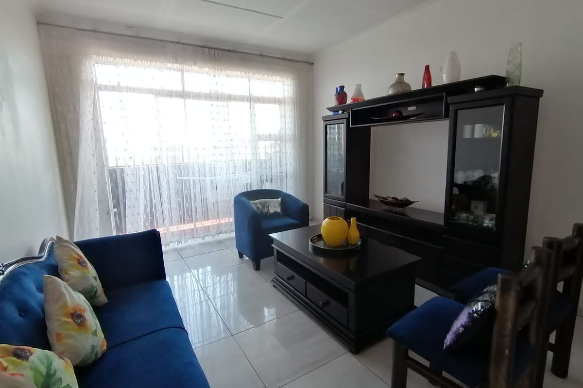 Modern 1-Bedroom Apartment in a Secure Complex - Photo 4