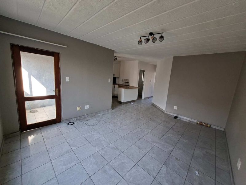 Stylish 1-Bedroom Apartment in the Heart of Morningside - Photo 10