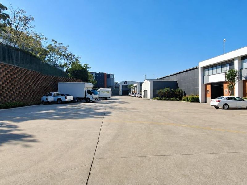 Prime 1,671m2 Warehouse To Let | Riverhorse Valley - Photo 3