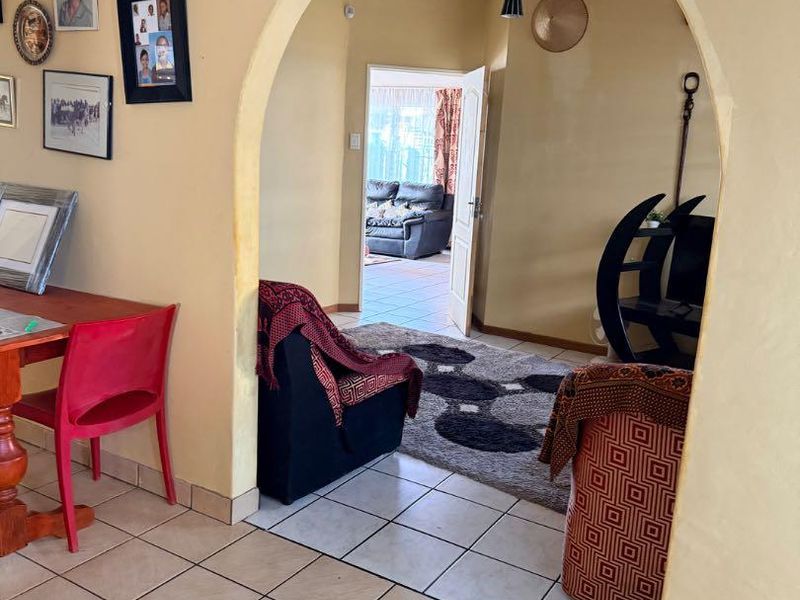 House for Sale:Khomasdal - Photo 9