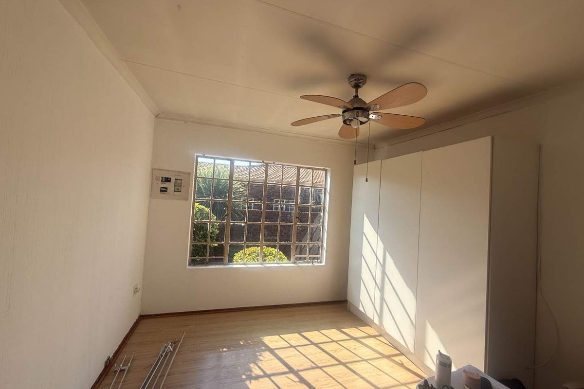 Modern Face Brick Simplex in Prime Allen's Nek Location - Photo 5