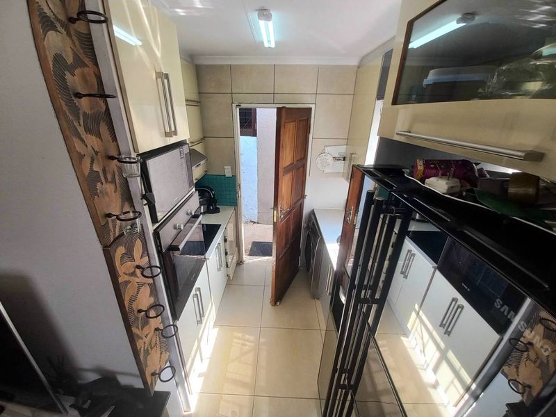 Two bedroom house for sale - Photo 8