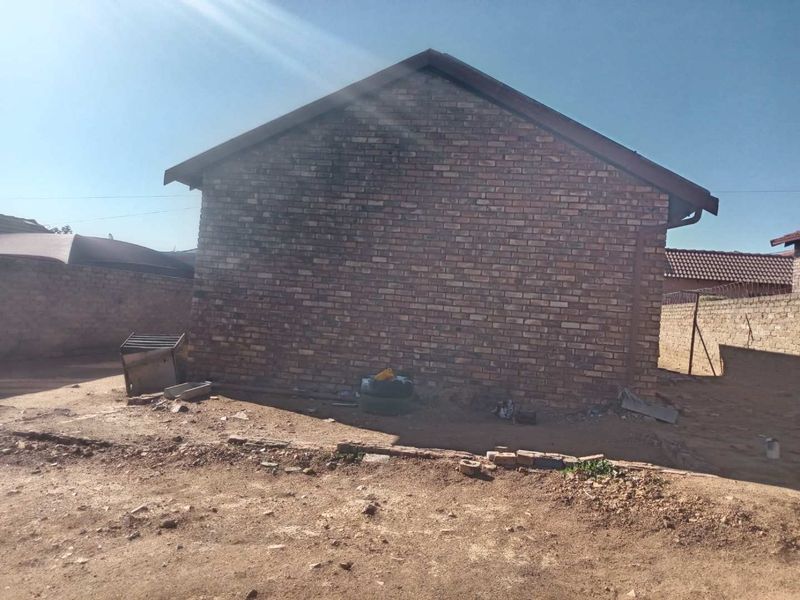 Ideal Starter Home or Investment in Mabopane - Photo 7