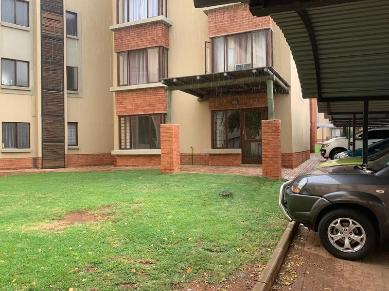 **Charming 2-Bedroom Apartment for Sale in 21 Zambezi Estates** - Photo 2
