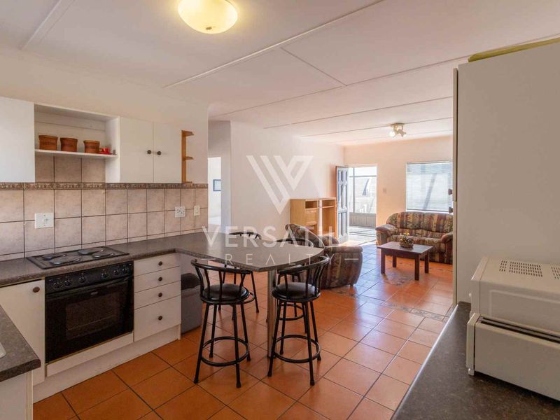 Townhouse For Sale - Photo 6