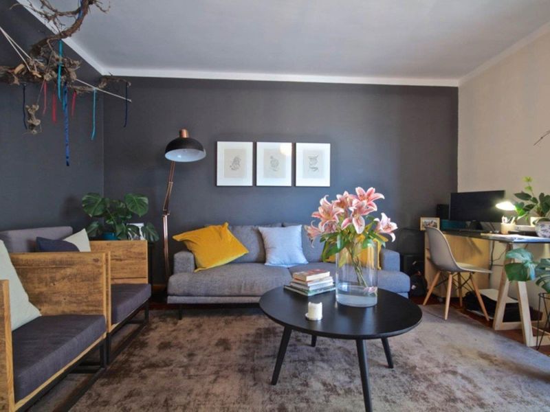 Modern Apartment in Mouille Point. - Photo 2