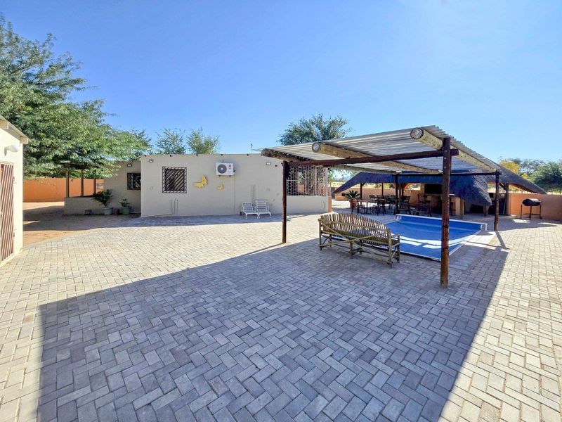 Usakos:  2 x Home Agricultural Smallholding VERY CLOSE TO TOWN is for Sale - Photo 7