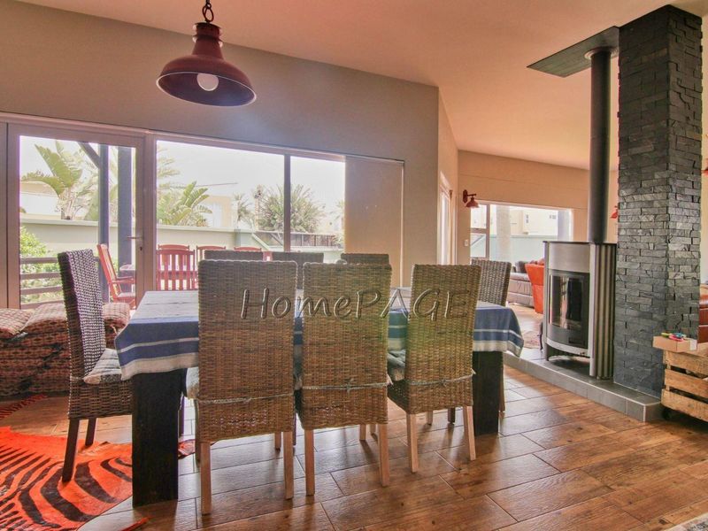 Waterfront, Swakopmund:  Well Located Luxurious Home is for Sale - Photo 10