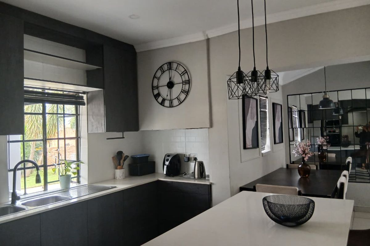 3 BEDROOM HOME WITH FLATLET/GRANNY FLAT - Photo 3