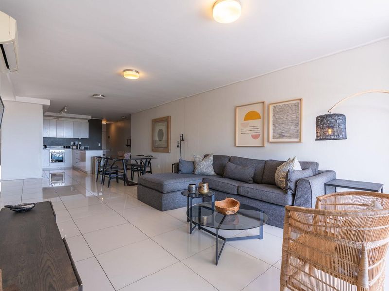 Light and Bright Green Point Apartment - Photo 6