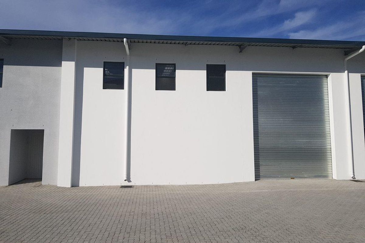 Double Volume Warehouse in Excellent Condition - Photo 2