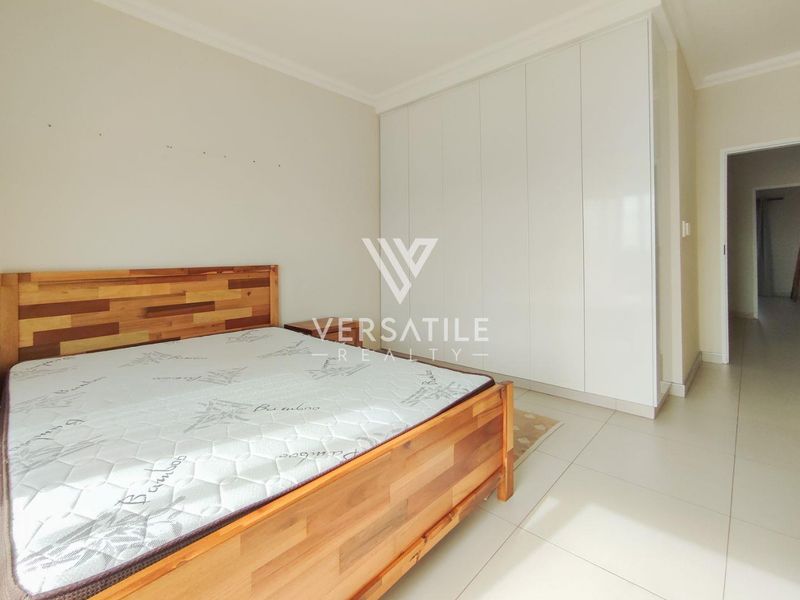 Prime CBD Living – Sea Views & Convenience - Photo 8