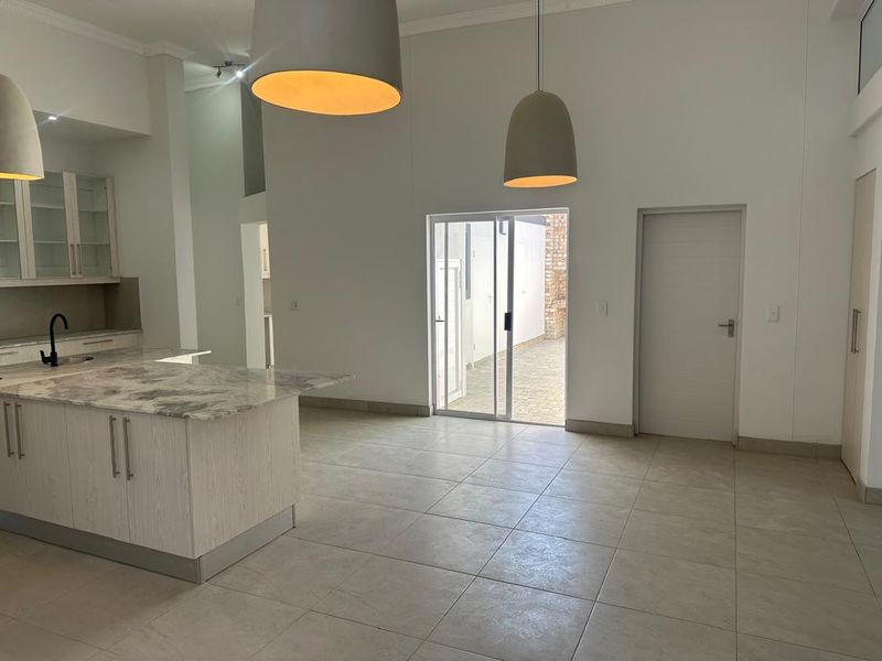 🏡 BRAND-NEW MODERN HOME FOR SALE – SEA VIEW | SWAKOPMUND | NEAR PLATZ AM MEER - Photo 8