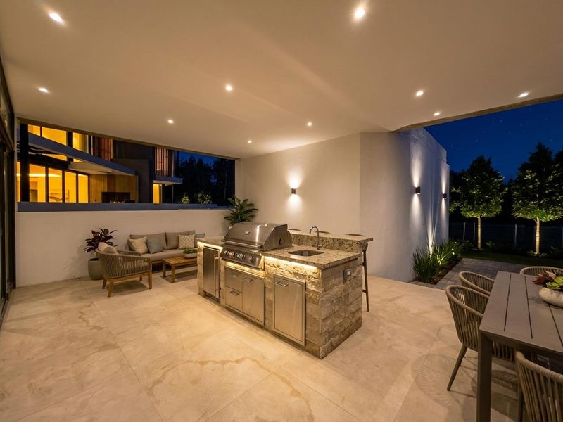 Position. Scale. Vision – Complete It Your Way on the 18th - Photo 6