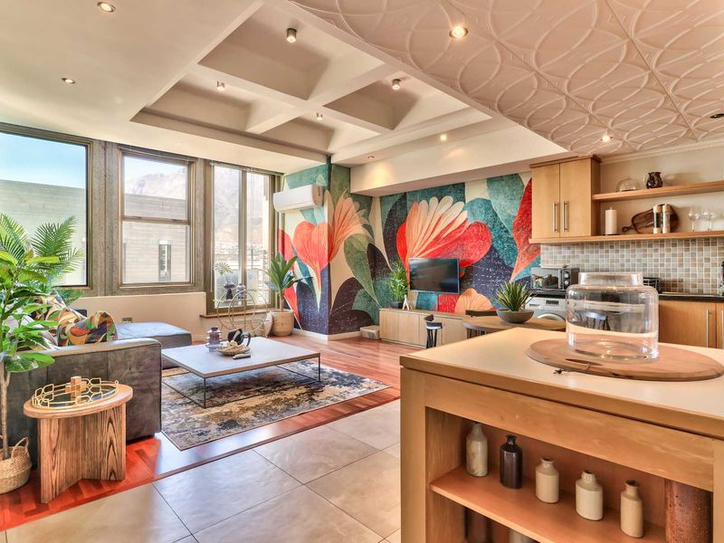 Cape Town City Art Deco Apartment with Unique Appeal & Views - Photo 5