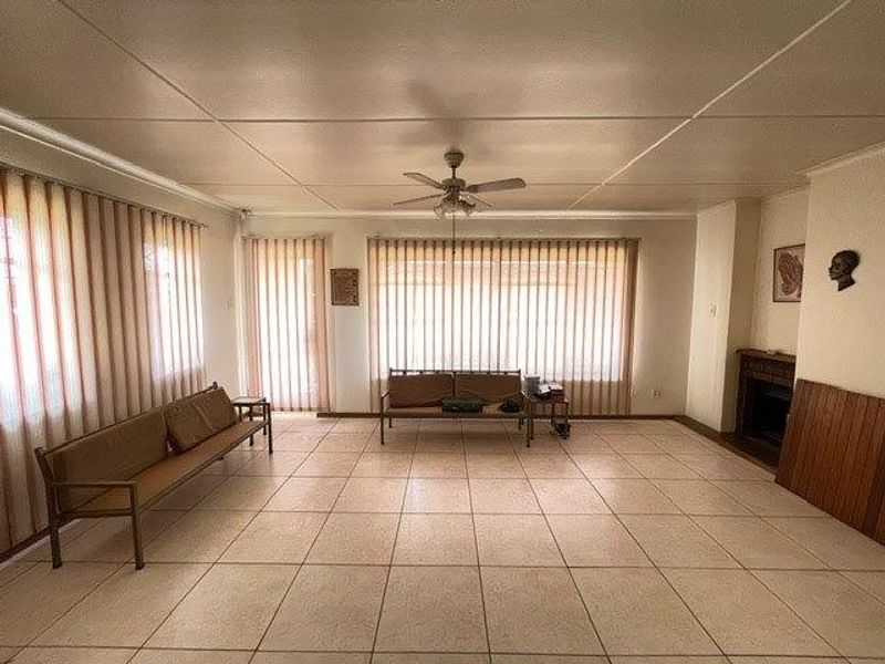 Alberton North Gem: Ideal for First-Time Buyers! - Photo 8