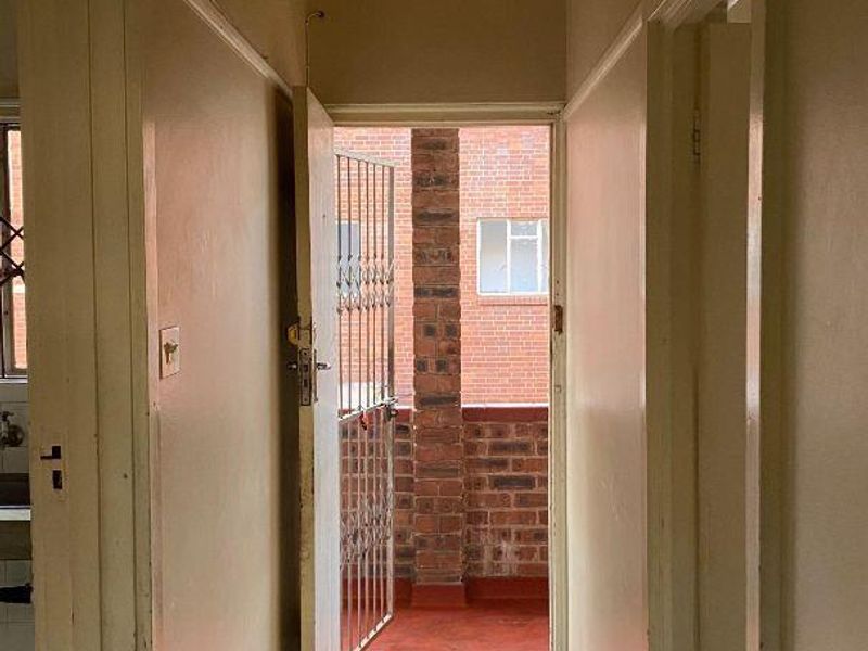 Cozy Batchalor apartment for Sale - Photo 8