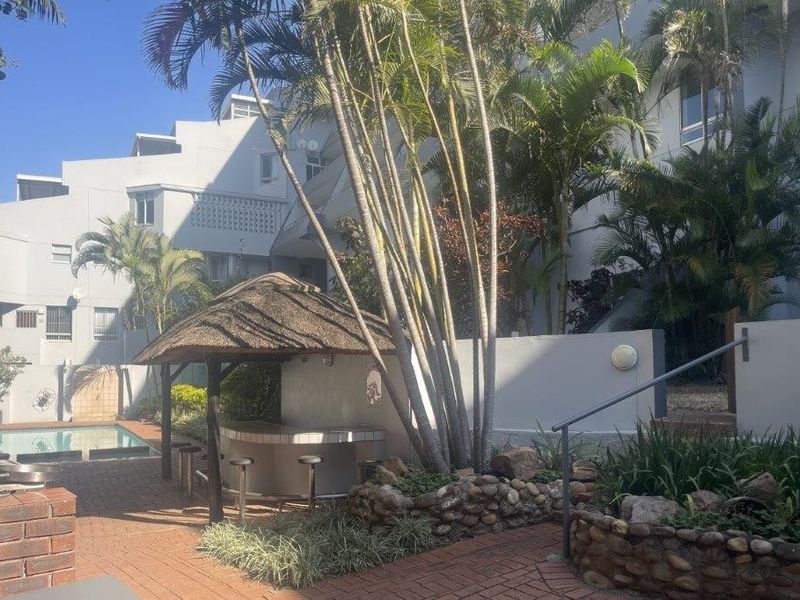 Beautifully Appointed, 3 Bedroom Garden Unit - Photo 3