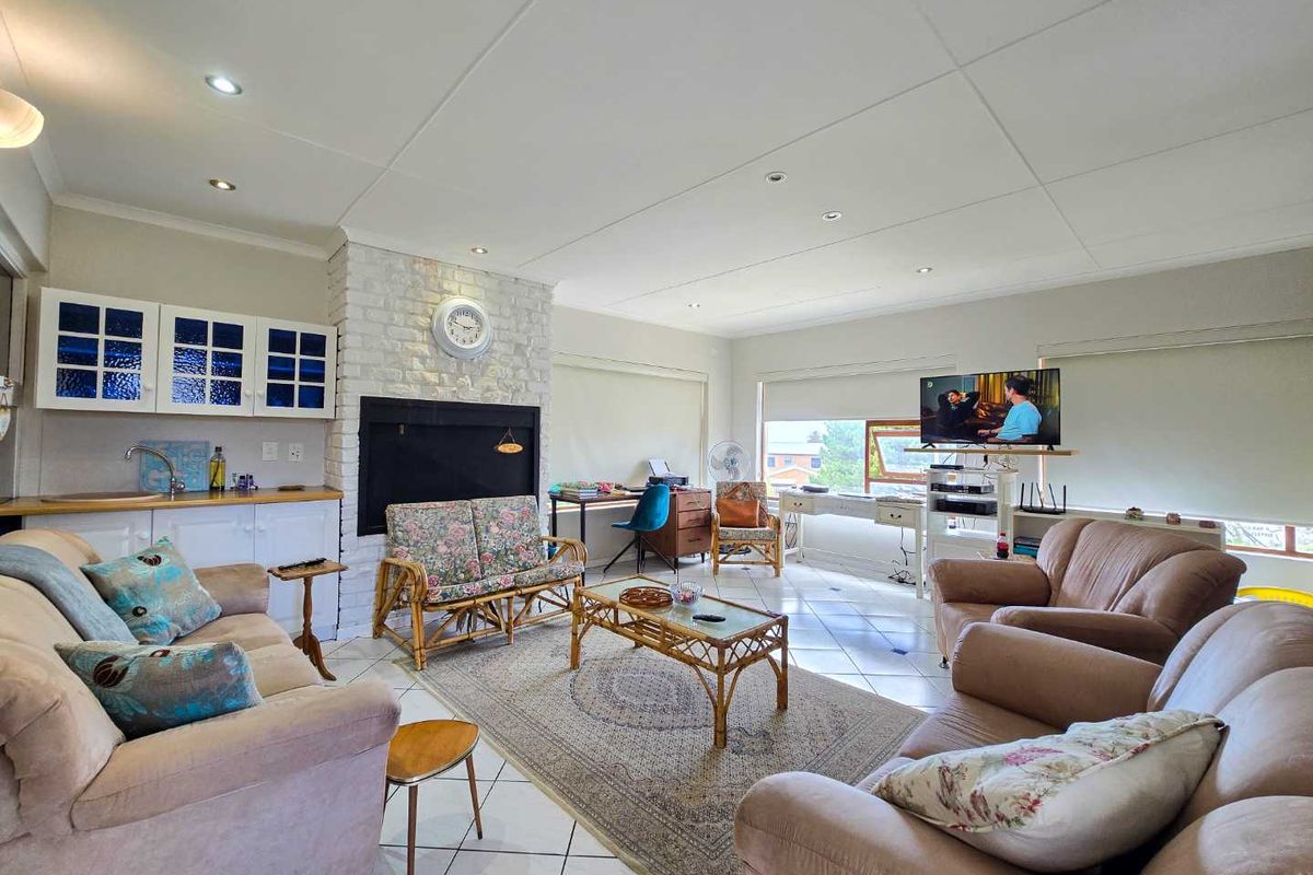 Prime property for sale in Stilbaai-wes. - Photo 5