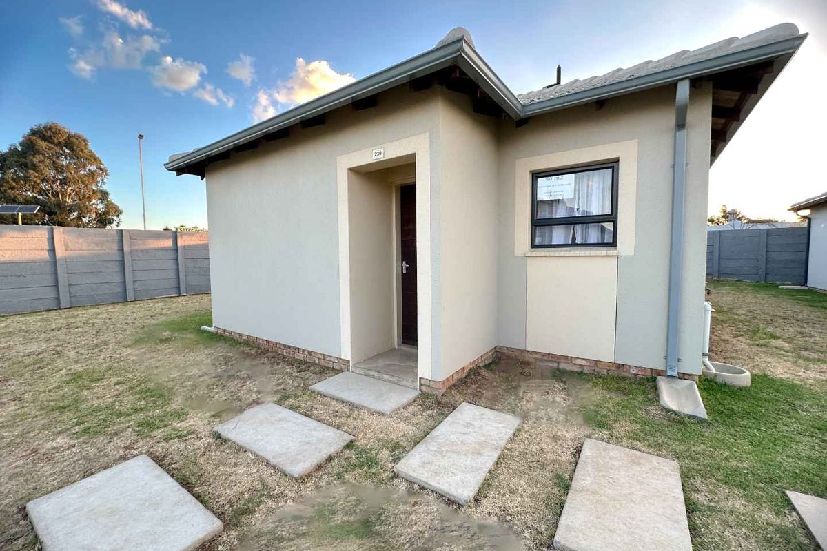 Daveyton New Modder - R732 200- Brand New Home - Photo 3