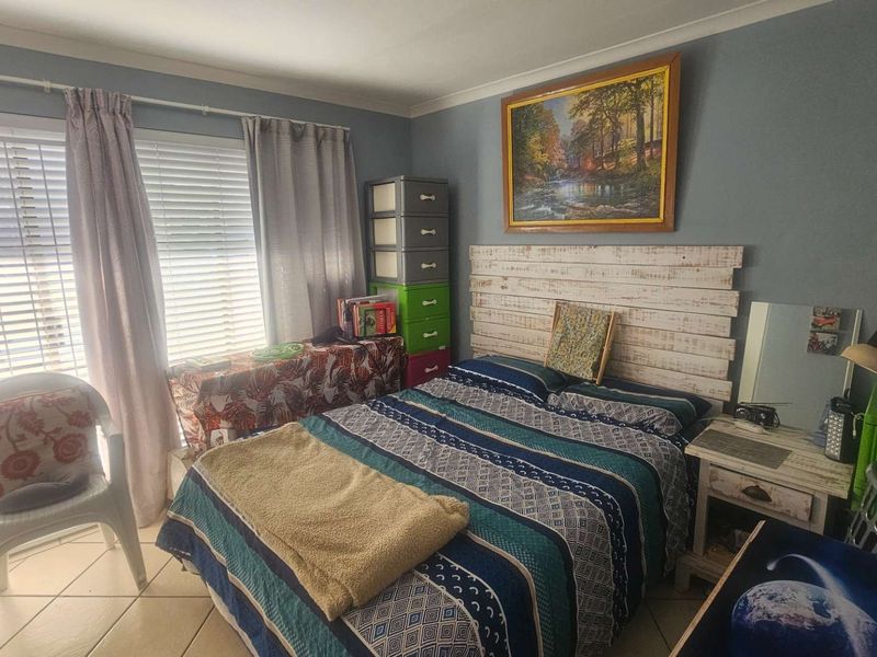 Invest smart: Easy rental, low fees & great location - Photo 6