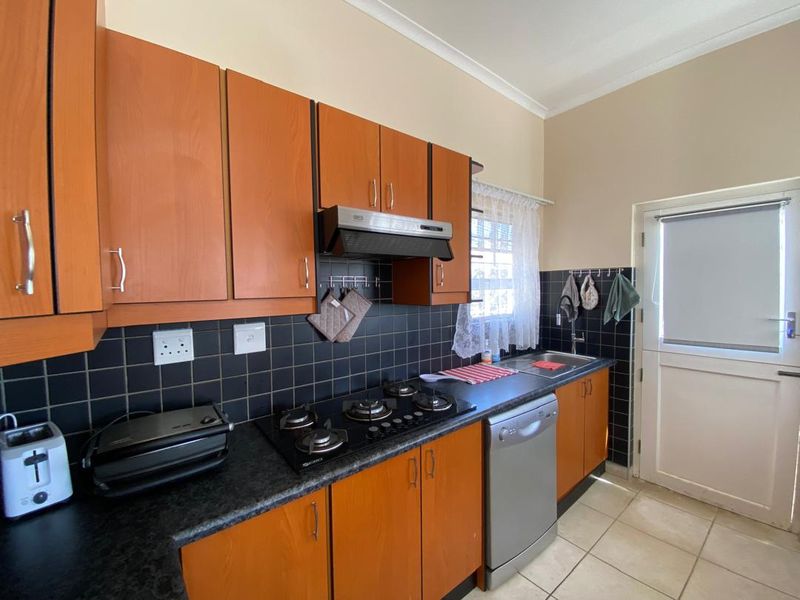 DREAM 3-BEDROOM TOWNHOUSE FOR SALE IN VOGELSTRAND, SWAKOPMUND, NAMIBIA - Photo 7