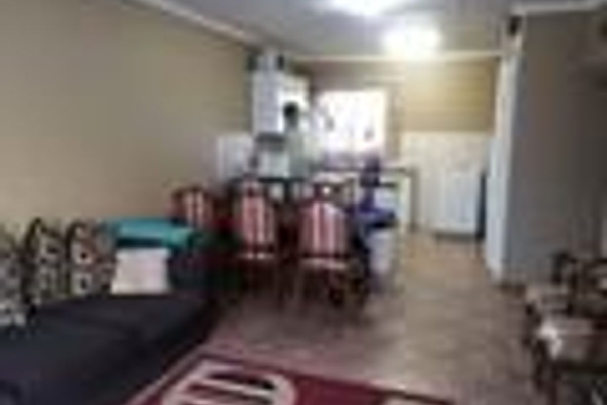 3 Bedroom Upstairs  Townhouse To Rent. - Photo 3