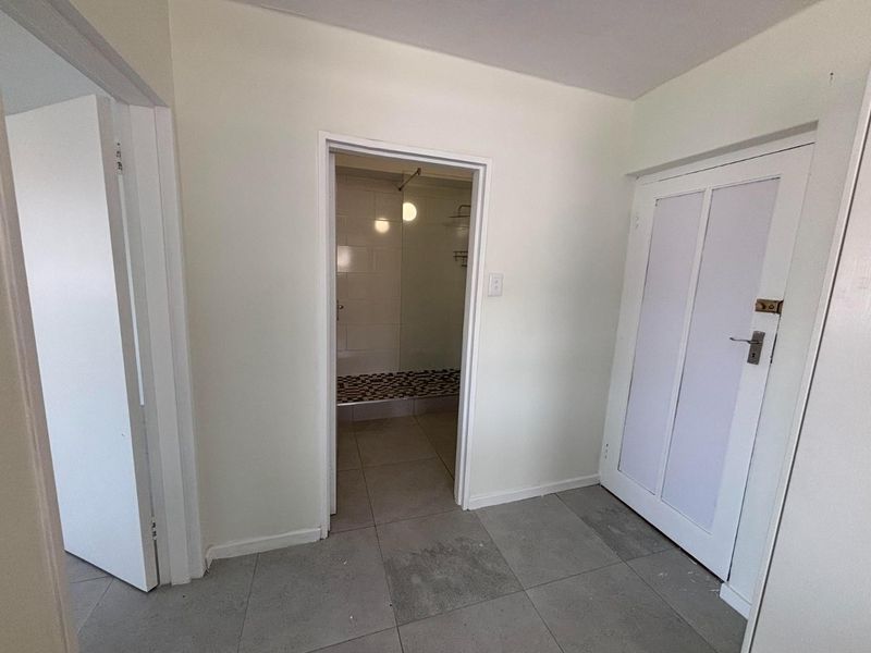 Newly Renovated 1-Bedroom Apartment With Mountain Views – Silver Oaks, Northcliff, Hermanus - Photo 10