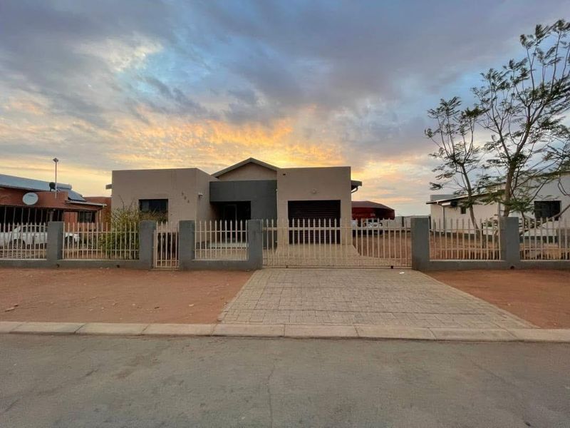 3 Bedroom House For Sale - Photo 1