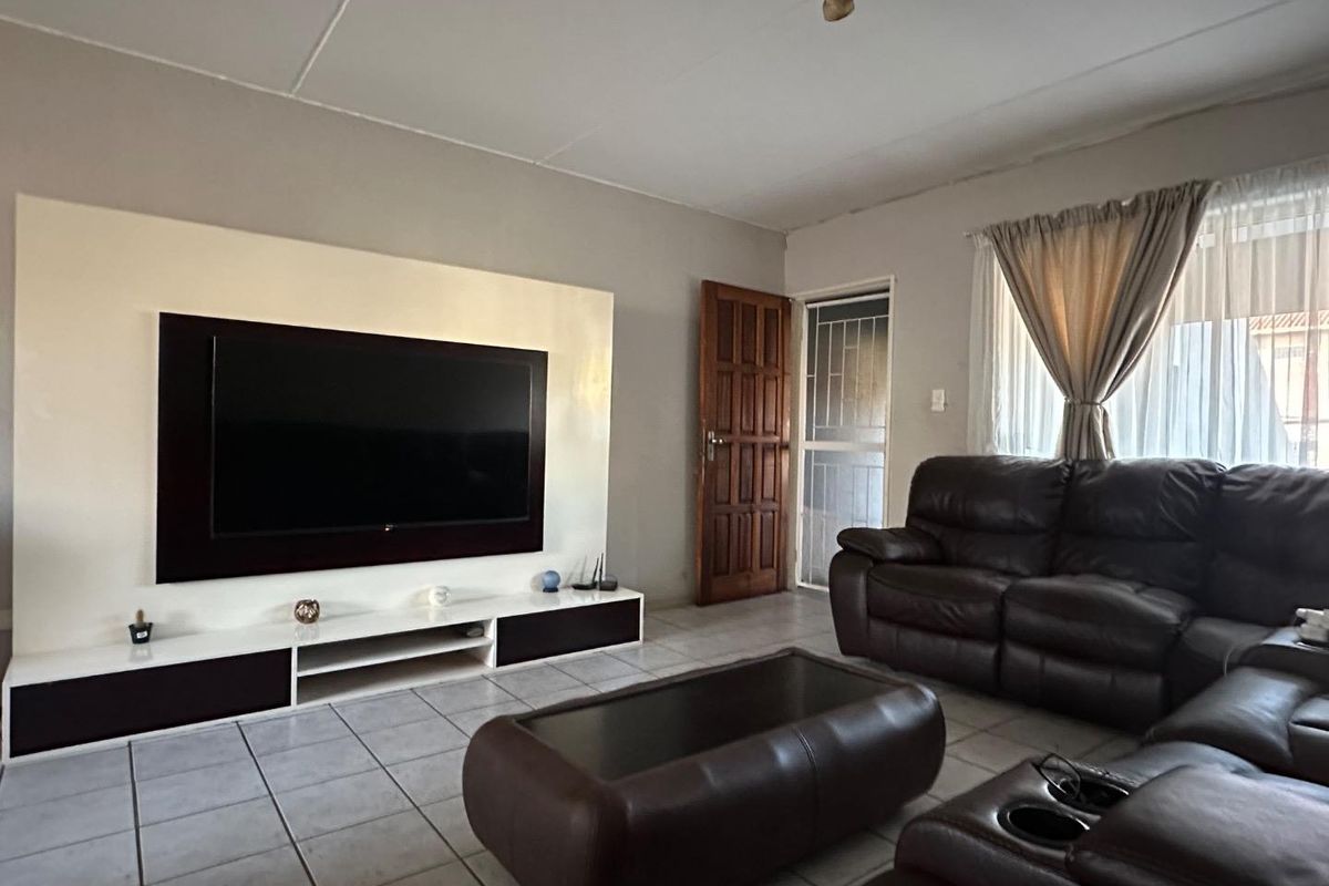 Only one left for this price! Exclusive mandate. - Photo 2