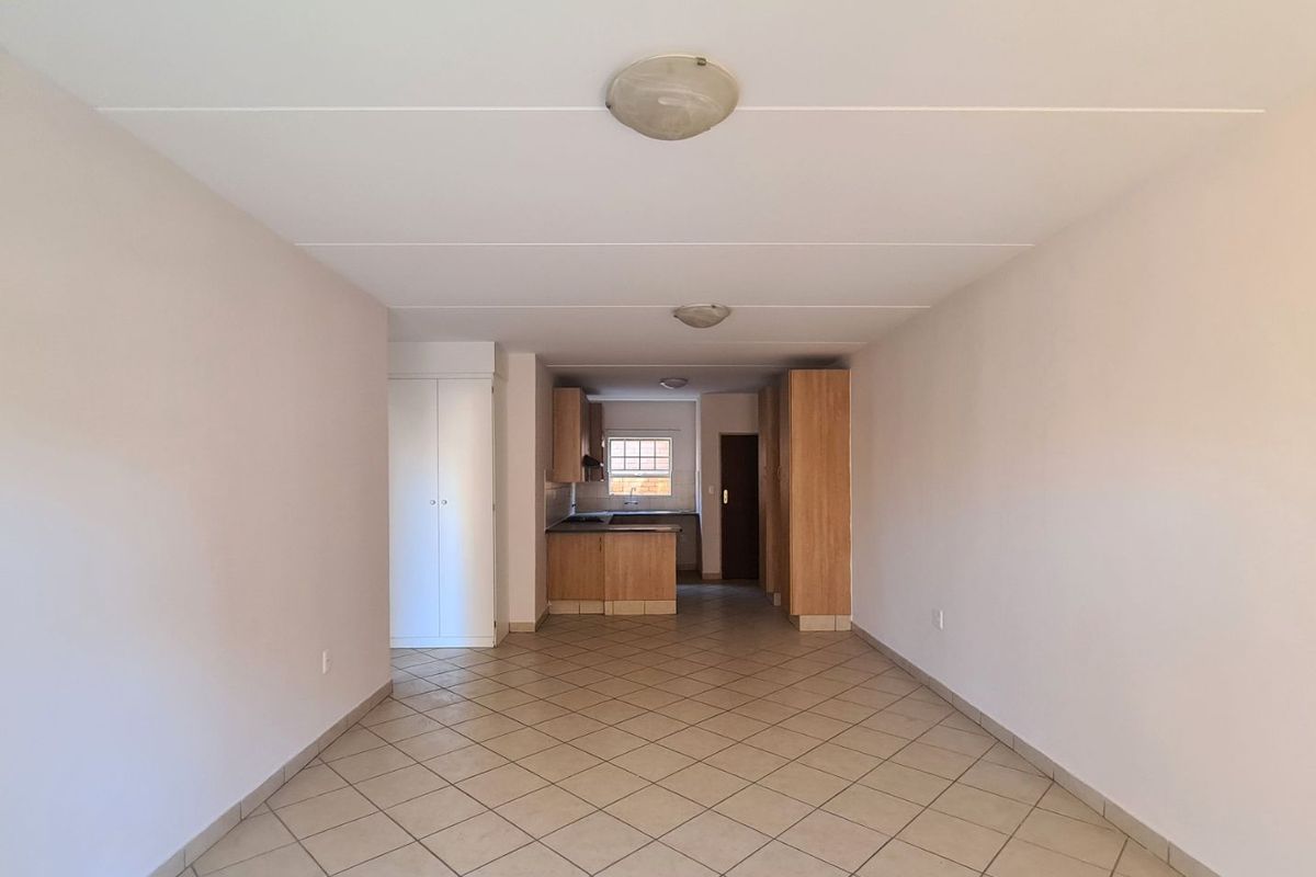 Welcome to Hazeldean – A Load-Shedding Free Area! - Photo 3