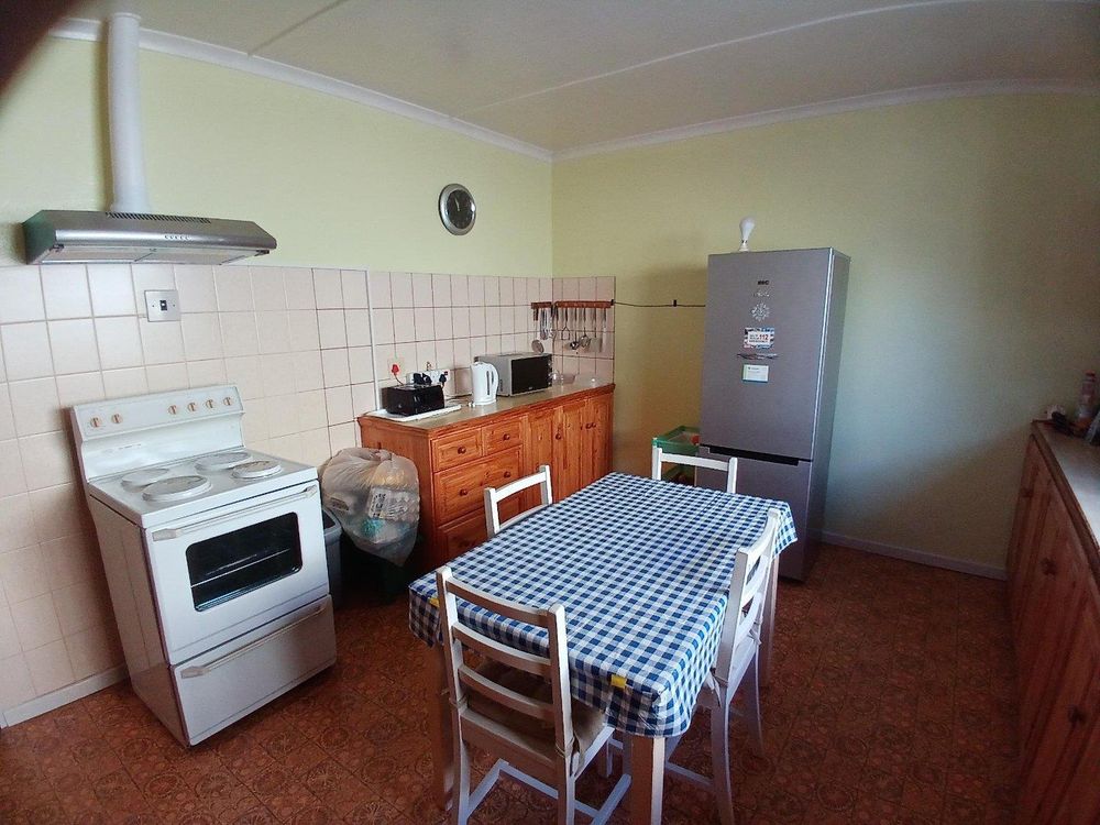 Same spacious Kitchen; now in a slightly different direction.