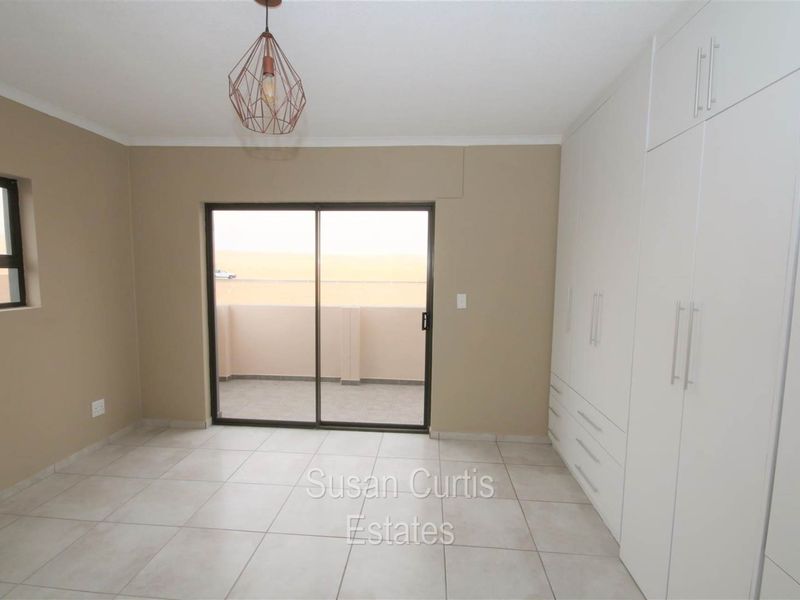 3 bedrooms Townhouse in Long Beach - Photo 10