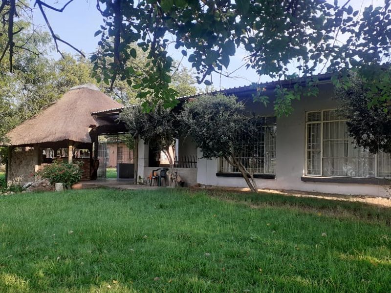 8.9 HECTARE FARM CLOSE TO LANSERIA  AIRPORT FOR SALE - Photo 4