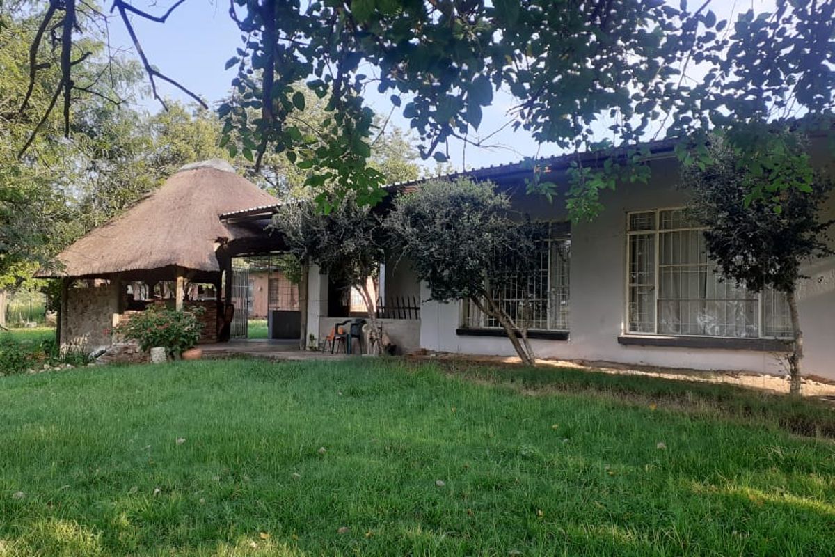 8.9 HECTARE FARM CLOSE TO LANSERIA  AIRPORT FOR SALE - Photo 4