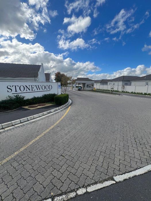 Property #2398377, House Sold in Bonnie Brae