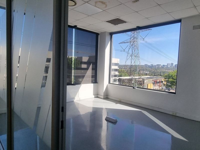 284m2 Kramerville Showroom To Let - Photo 5